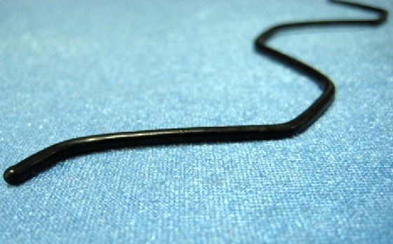 صافي طلاء الصلب سلامة البلاستيك الأسلاك متعرج لمحات الصفائح المعدنية، وقطرها 2mm في / 2000MM طويلة